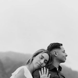 Meet your Posher, Dee